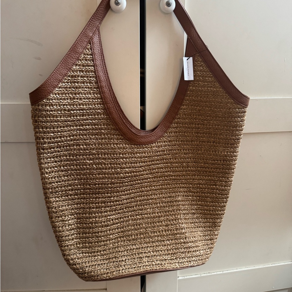 Banana Republic Straw Hobo Tote in Tobacco - Picture 6 of 10